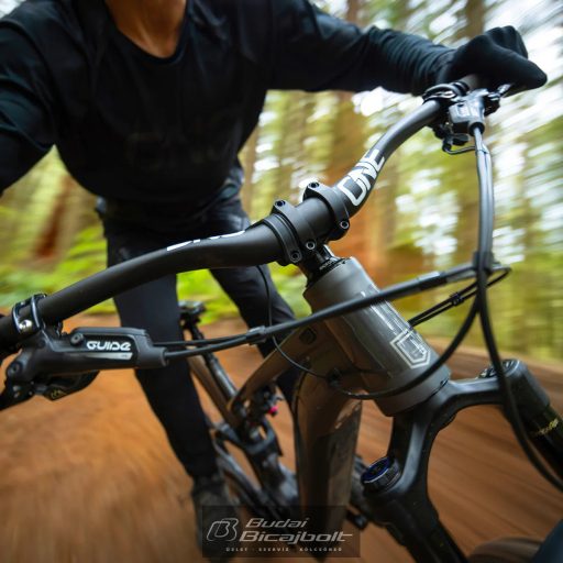 OneUp Carbon E-Bar kormány 